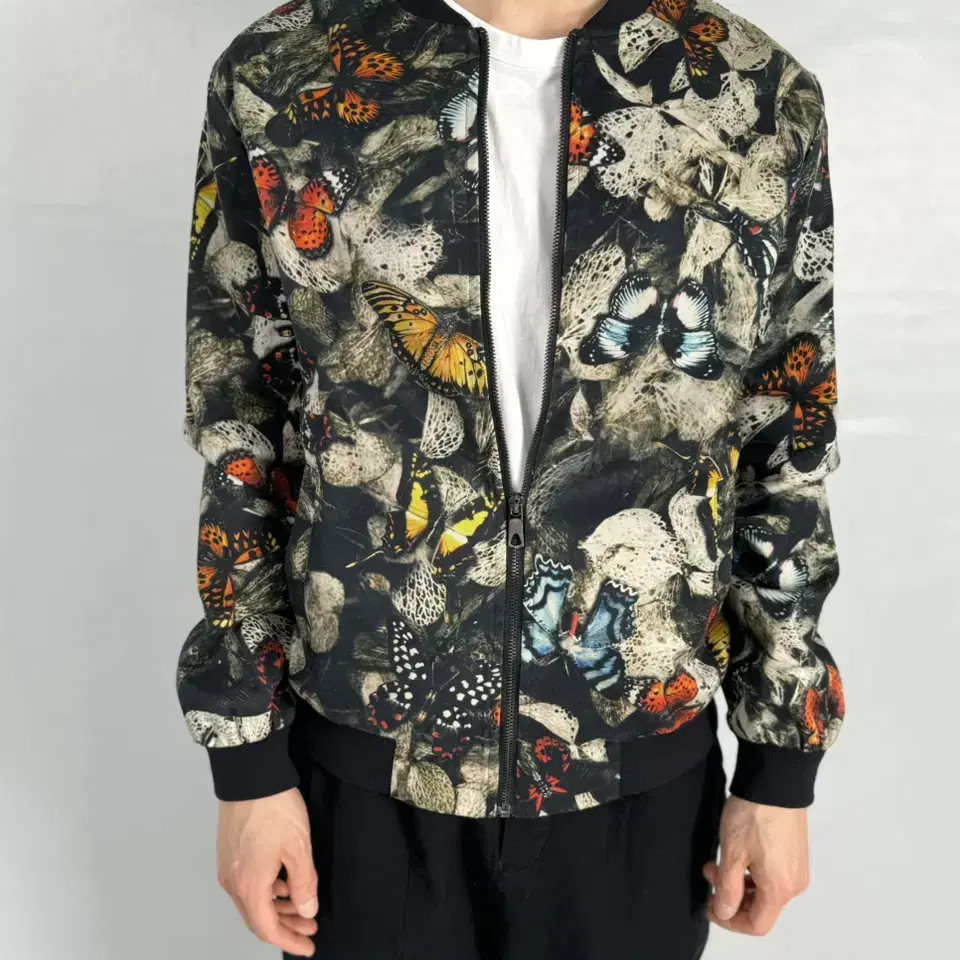 vintage butterfly pattern blouson