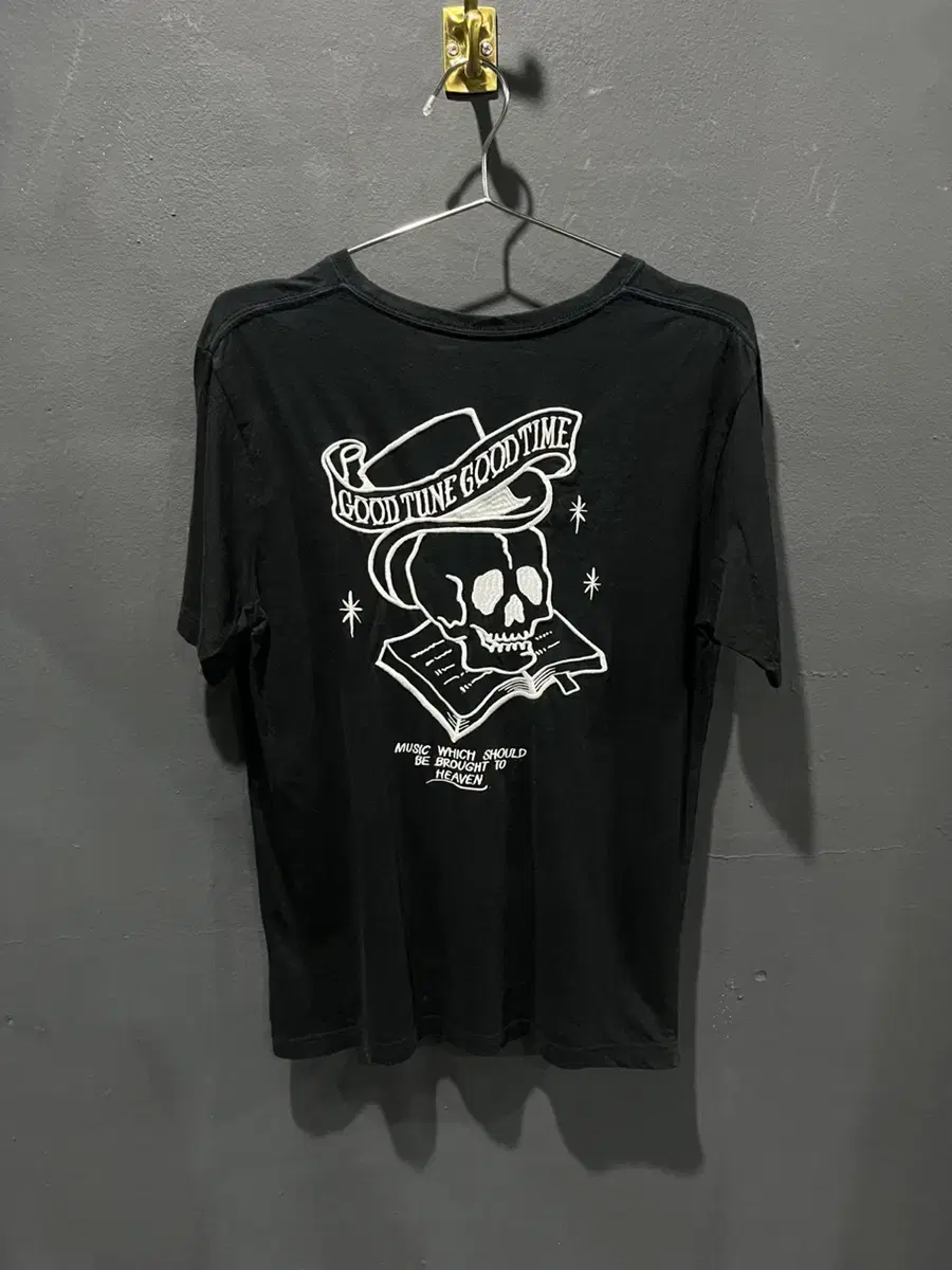 stooge&co skull t-shirt