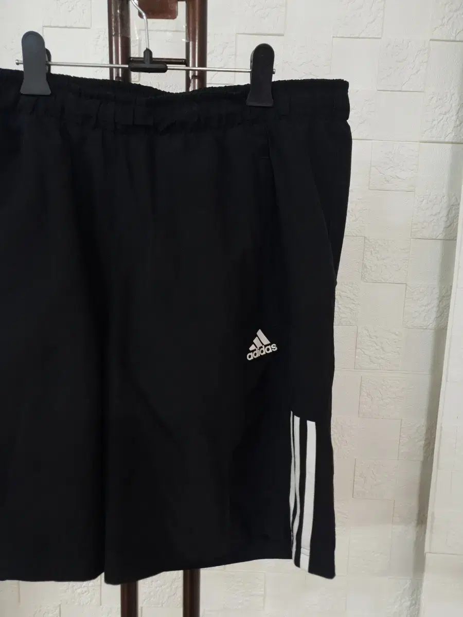 Adidas Training Short Pants Total 50 32-36 inches