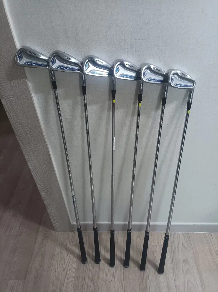 Mizuno MX-200 NS.PRO 950GH R 6 Iron Set