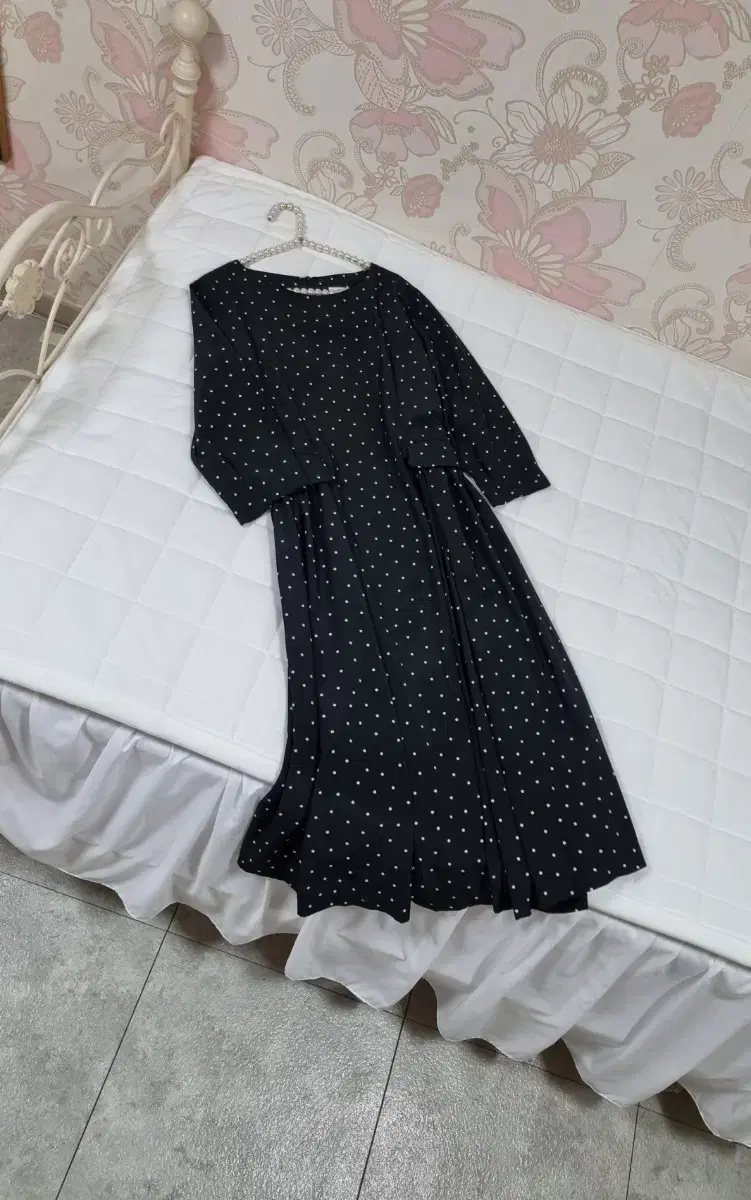 Roselay Dot Dressy Long ONEPIECE (High Quality)