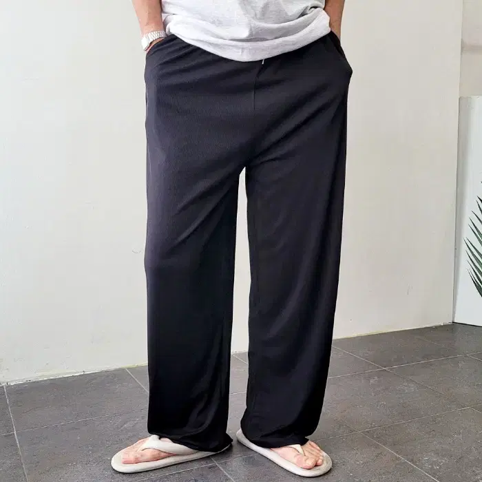 LEE Yeoreum Fridge Ribbed Long-Waisted Pleated Banded Pants[3 Colors][SIZE 28~34]