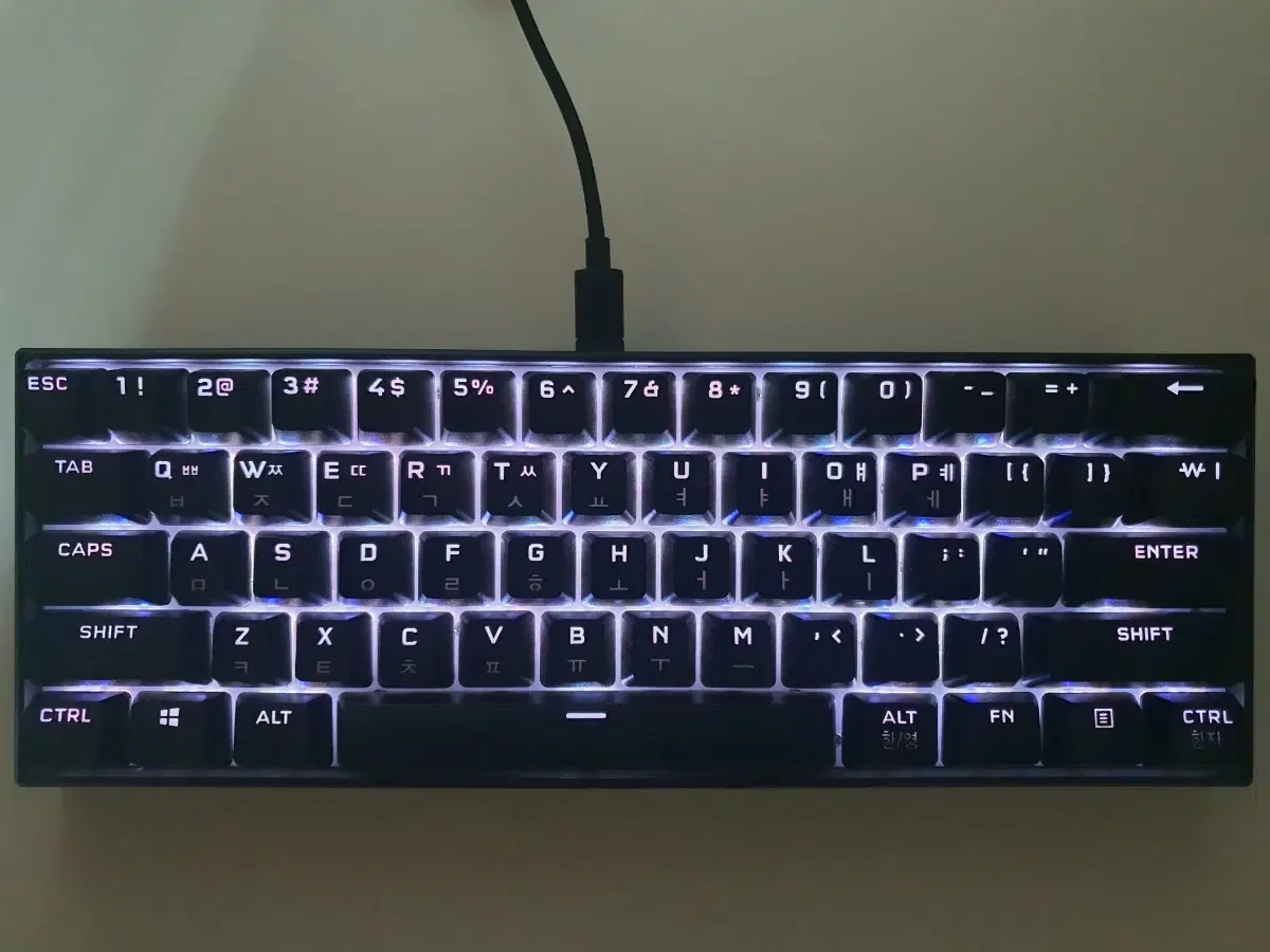 K65 RGB MINI 키보드