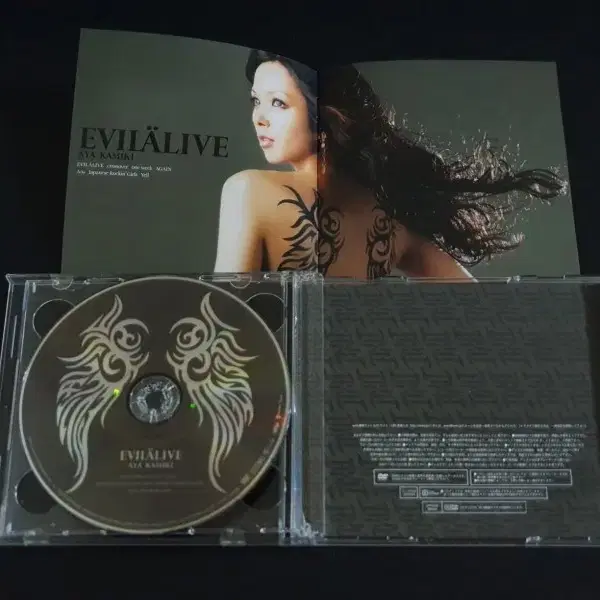 KAMIKI AYA 카미키아야 앨범 EVILALIVE (CD+DVD)