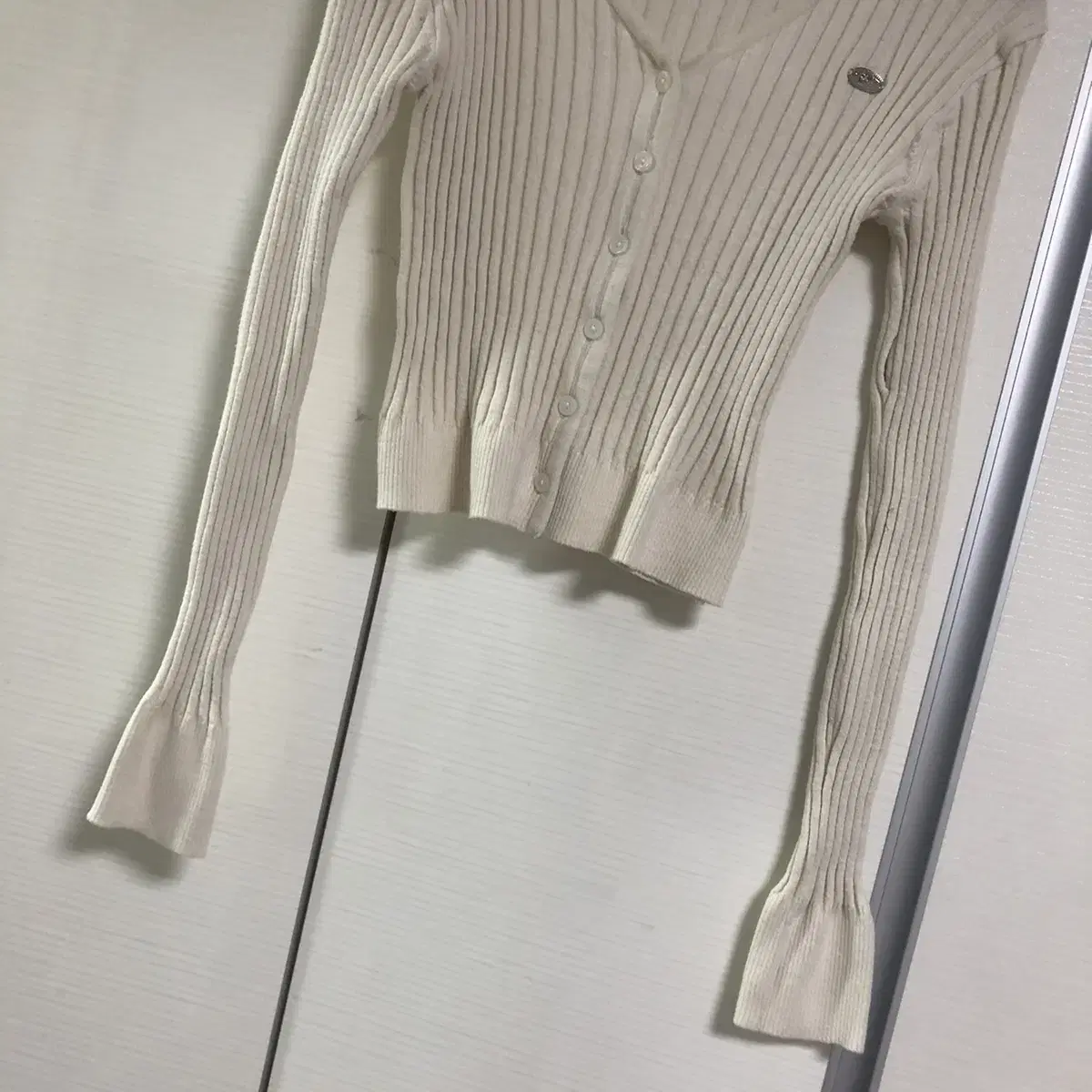 썸웨어버터 slim pendant cardigan 가디건 크롭기장