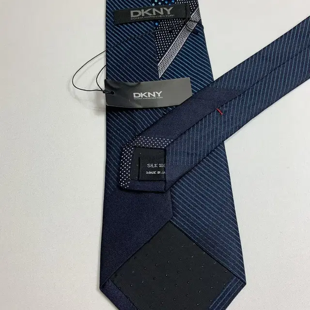 (새상품) DKNY 명품넥타이 정품 100실크 S등급 8.5cm