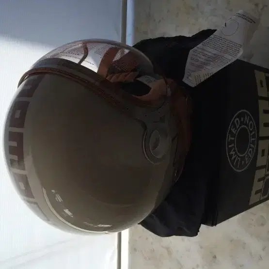 모모디자인 헬멧 limited edition helmet