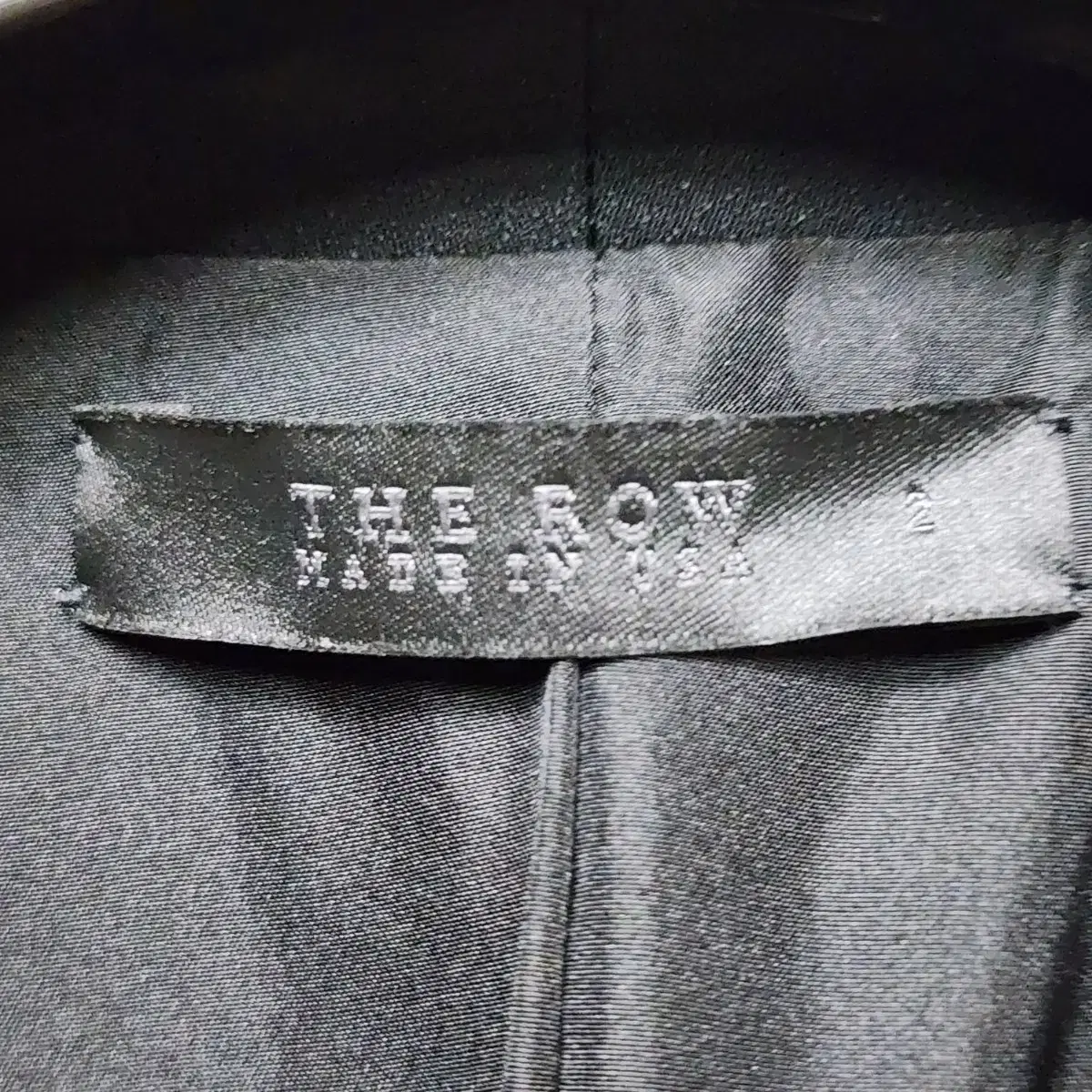 더로우 the row