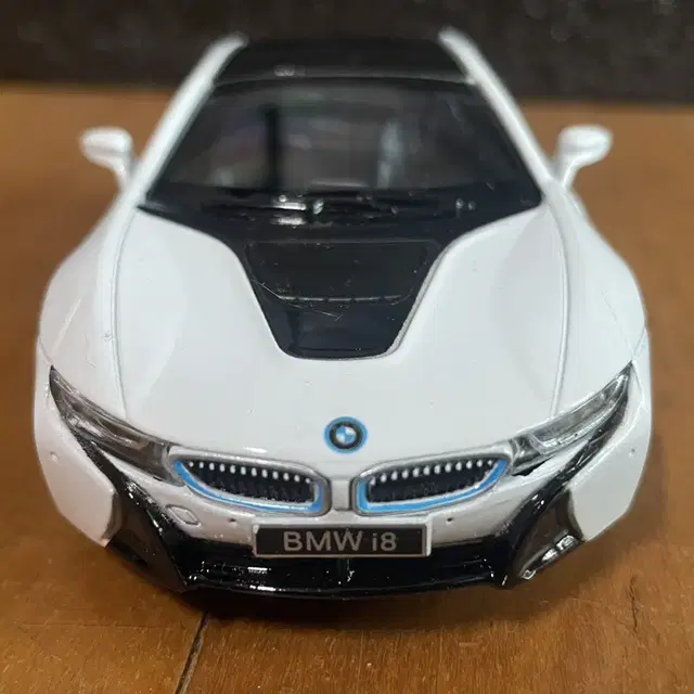 BMW i8 다이캐스트 피규어 인테리어 소품 모형