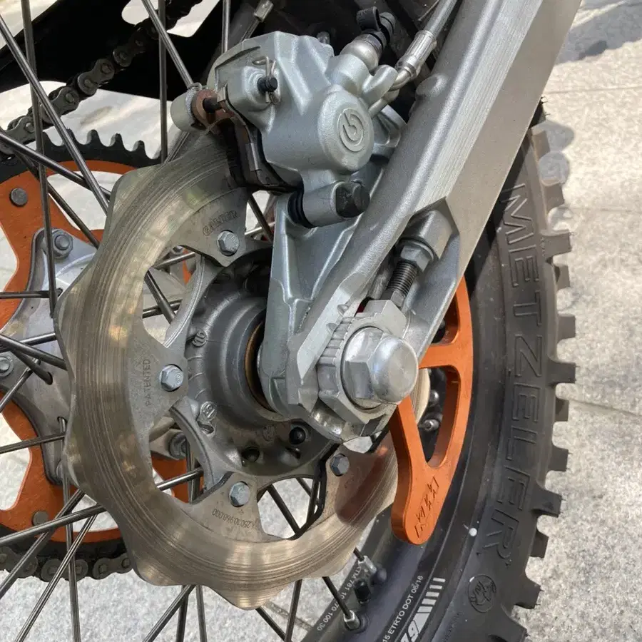 ktm250exc f 식스데이 팝니다