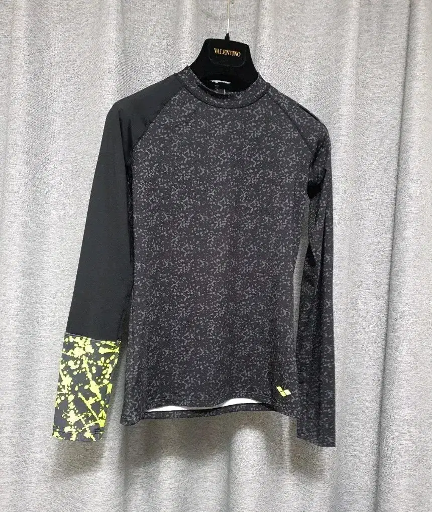 ARENA Arena Genuine Top Rashguard Long Sleeve T-Shirt85-90MIN 66