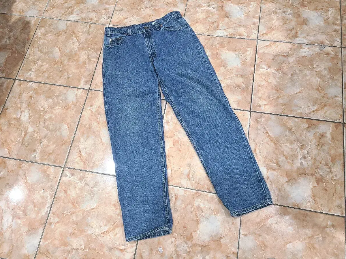 90s Levi's 550 Orange Tabs Relaxed Fit