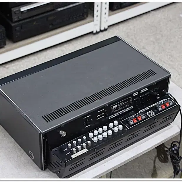 산수이(SANSUI) A급 고급형 인티앰프 모델 AU-5500