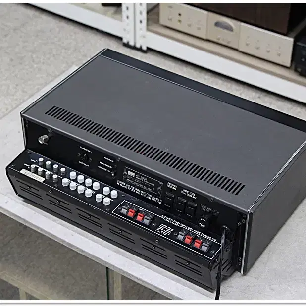 산수이(SANSUI) A급 고급형 인티앰프 모델 AU-5500