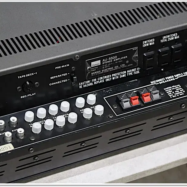 산수이(SANSUI) A급 고급형 인티앰프 모델 AU-5500