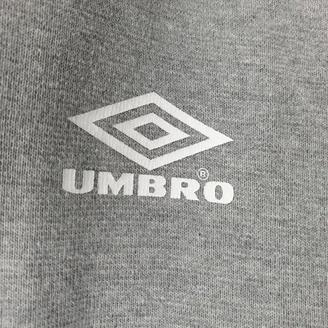 Z4735 UMBRO 스티치 크롭 후드 맨투맨 여90