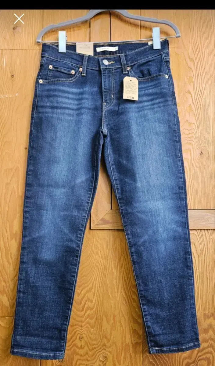 Levi's jeans 26,27