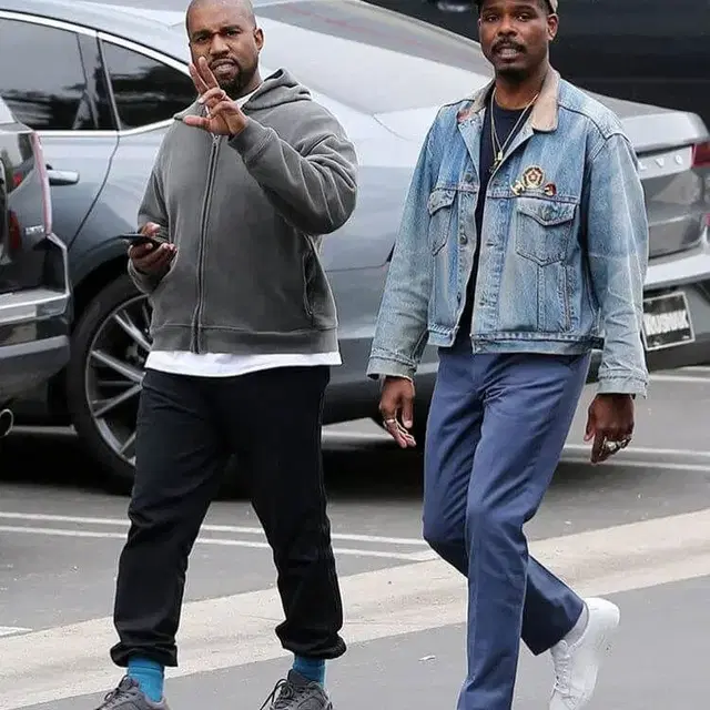 [280] ADIDAS YEEZY BOOST 700 MAUVE 이지부스트