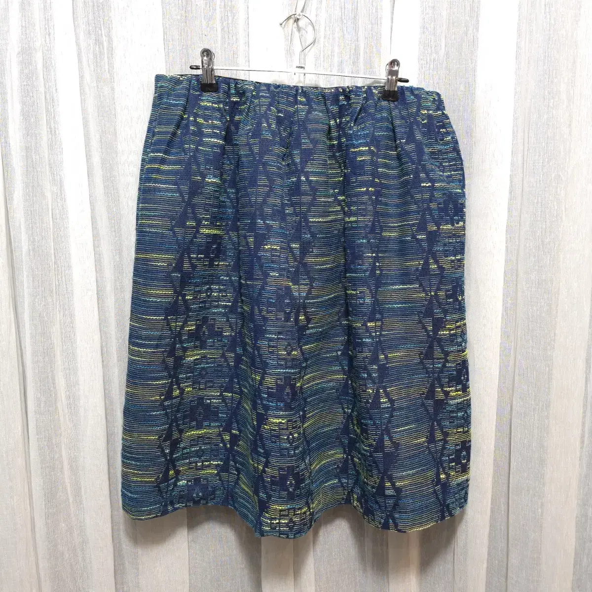 Nicoand Waistbanded Organic Pattern Pleated Skirt WL S179