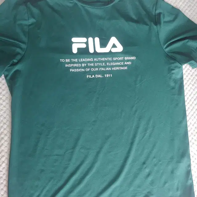 드라이완료) FILA 필라 반팔티 105 XL 운동복