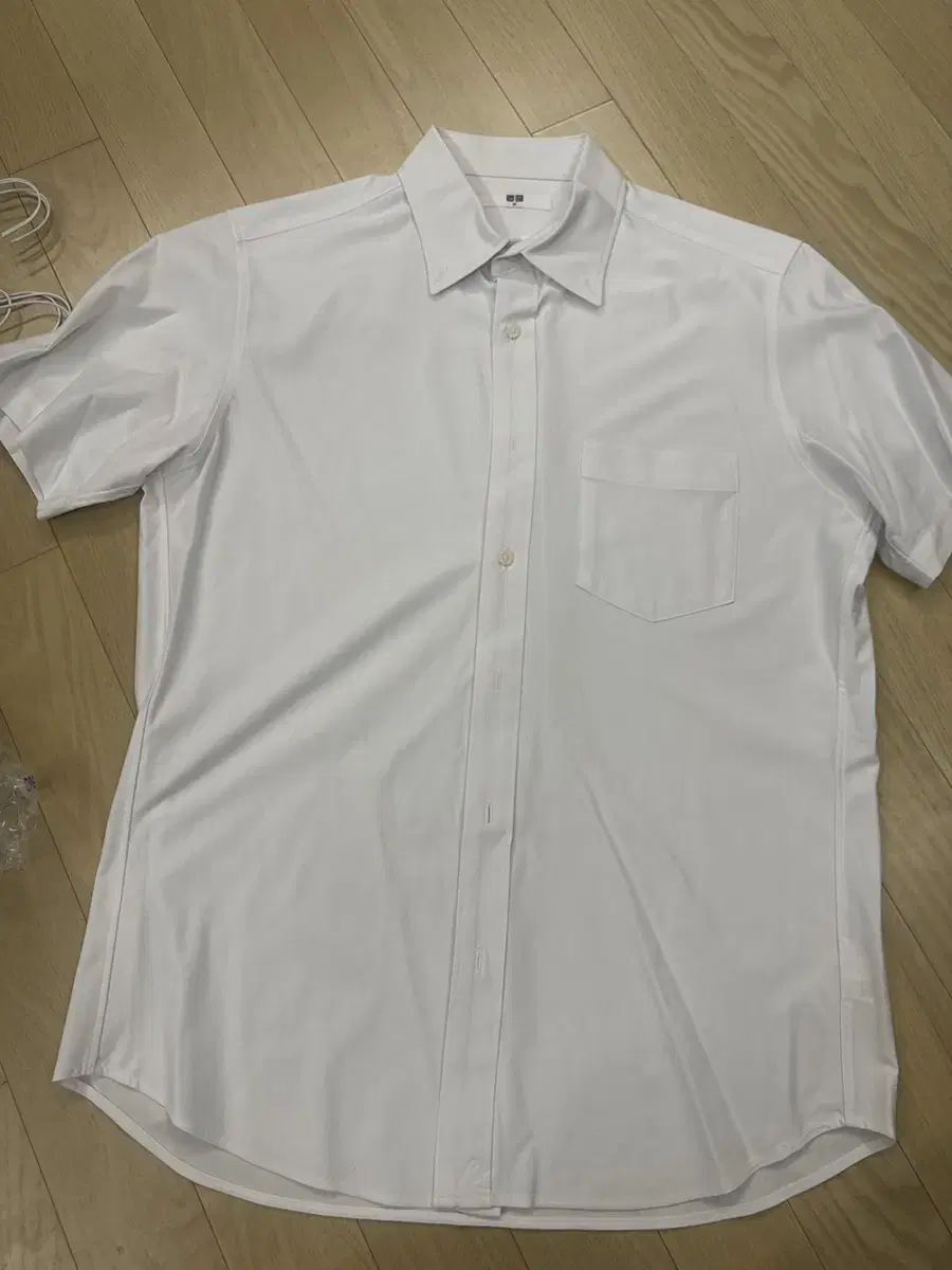 Uniqlo Short-sleeved Span Shirt Medium /11-1-14