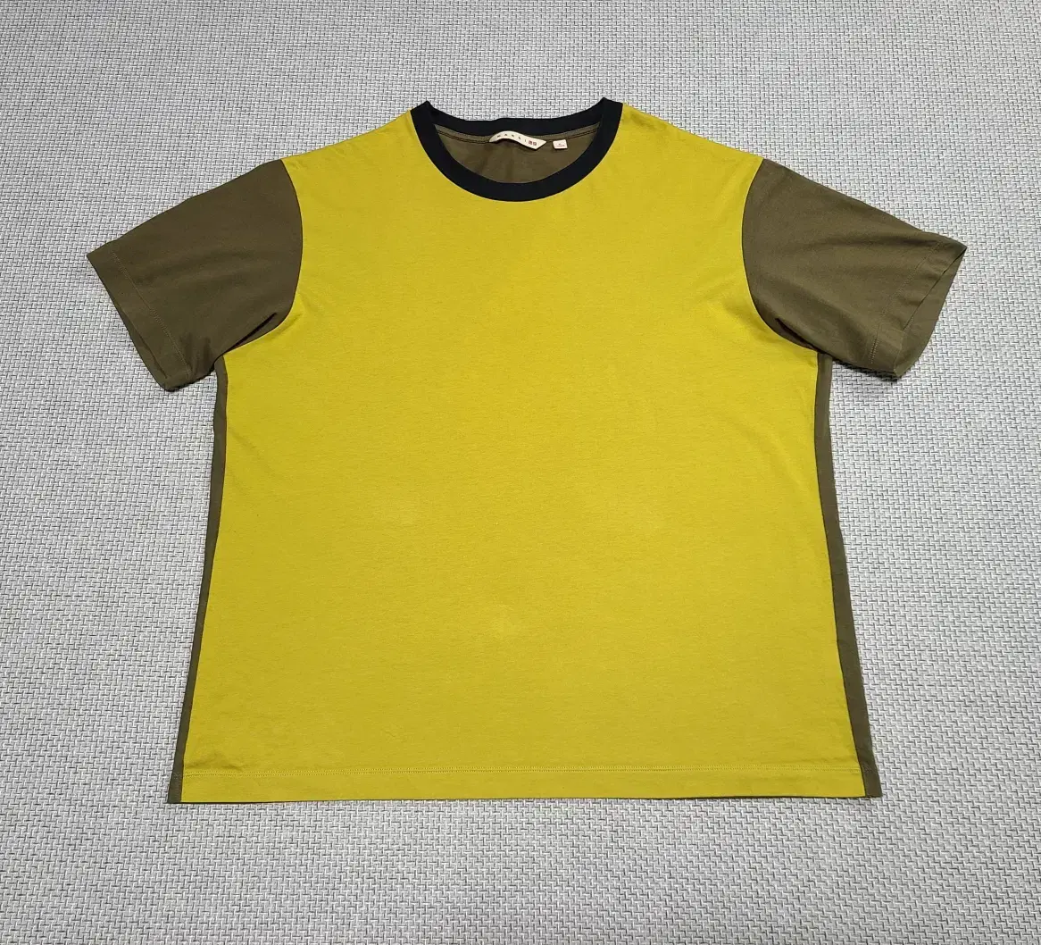 Marni Uniqlo Short-sleeved T-shirt / Gyrus2