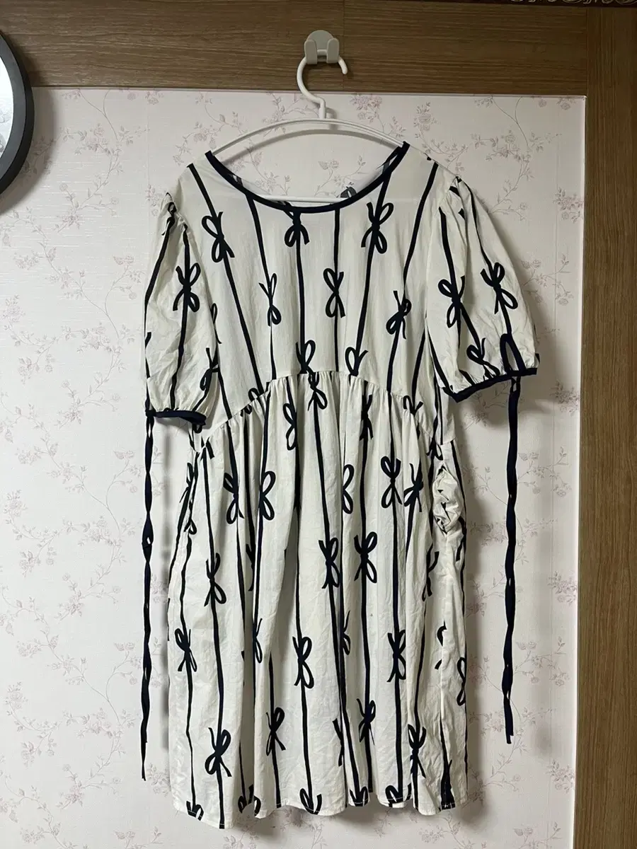 Vintage Ribbon ONEPIECE Free Shipping