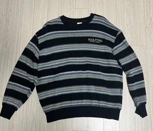 스컬프터 stripe vintage sweatshirt black