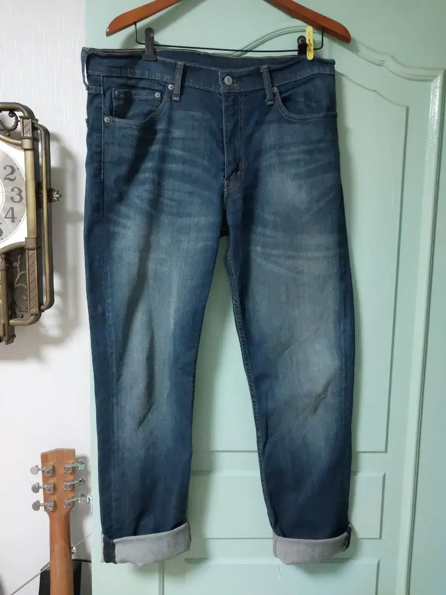 36-inch waist in Levi's jeans