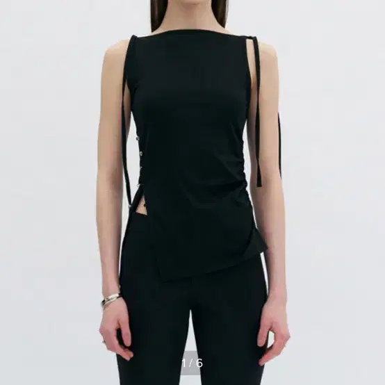 Yunse Olive Sleeveless Top (Black)/ 윤세