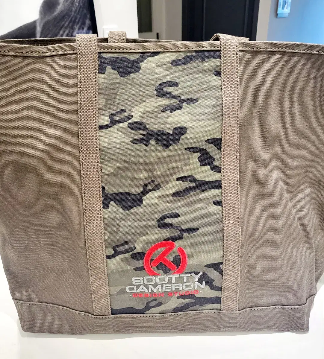 스카티카메론 써클티 Canvas camo tote bag