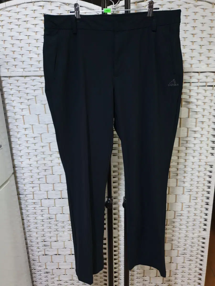 (0053) ADIDAS Adidas Sports Golf Pants 33-34 inches