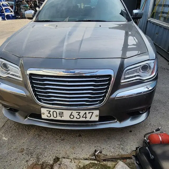 2012년식 300c 3.0L CRD 부품각개판매