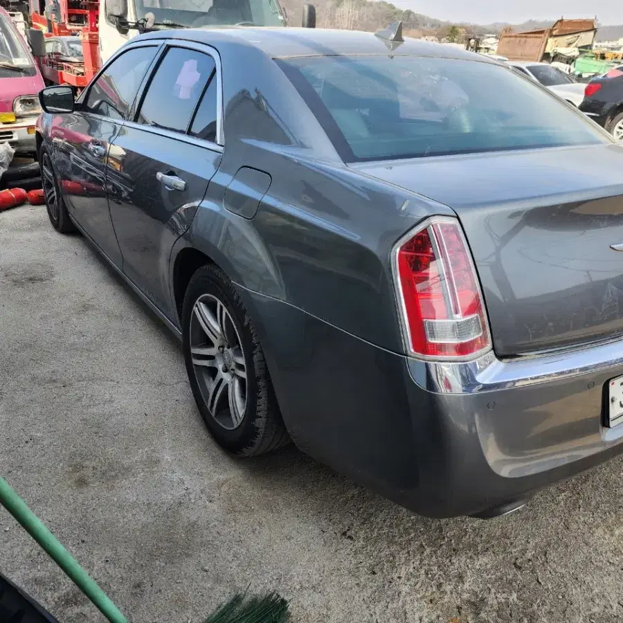 2012년식 300c 3.0L CRD 부품각개판매