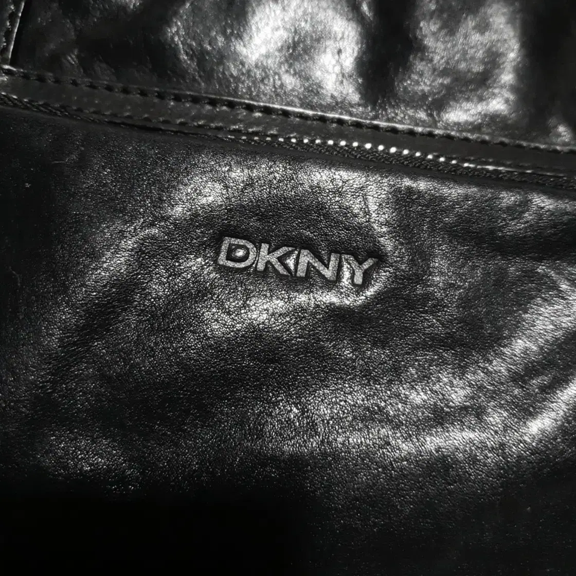 DKNY 천연 양가죽 서류가방