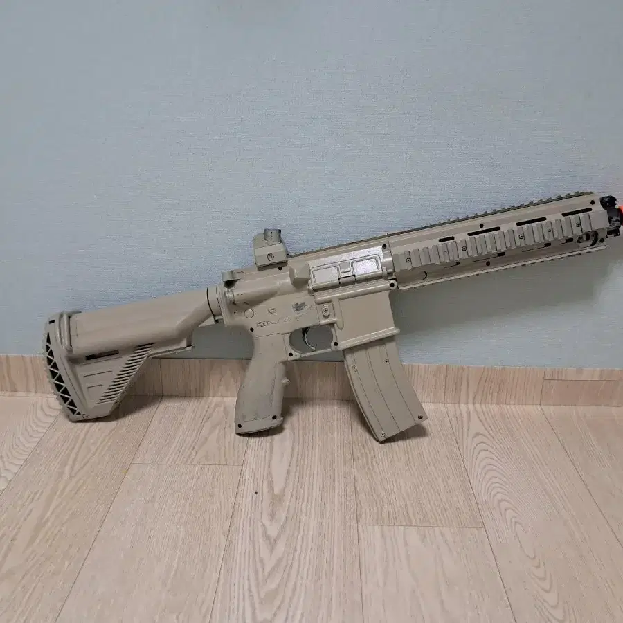 M416D CQB 아카데미 전동건 입니다 사막도색