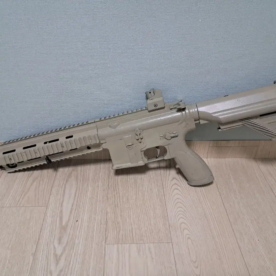 M416D CQB 아카데미 전동건 입니다 사막도색