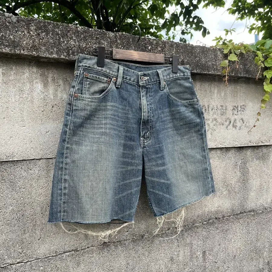 (30)00s 504 Vintage Levis