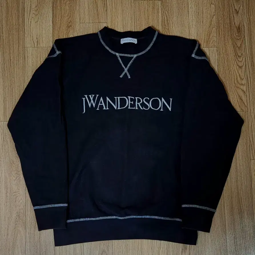 (새상품급) JW ANDERSON 앤더슨 맨투맨 긴팔