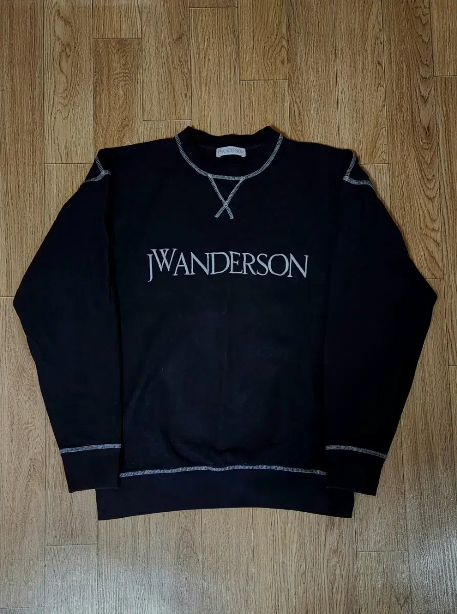 (새상품급) JW ANDERSON 앤더슨 맨투맨 긴팔