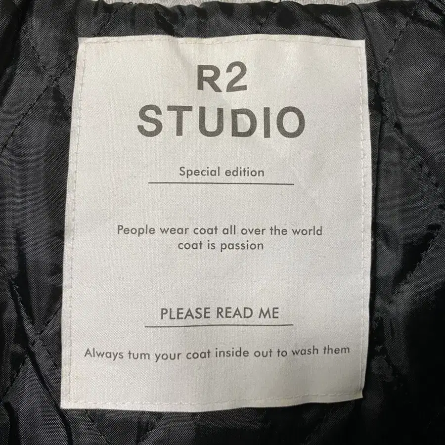 R2 studio 겨울자켓