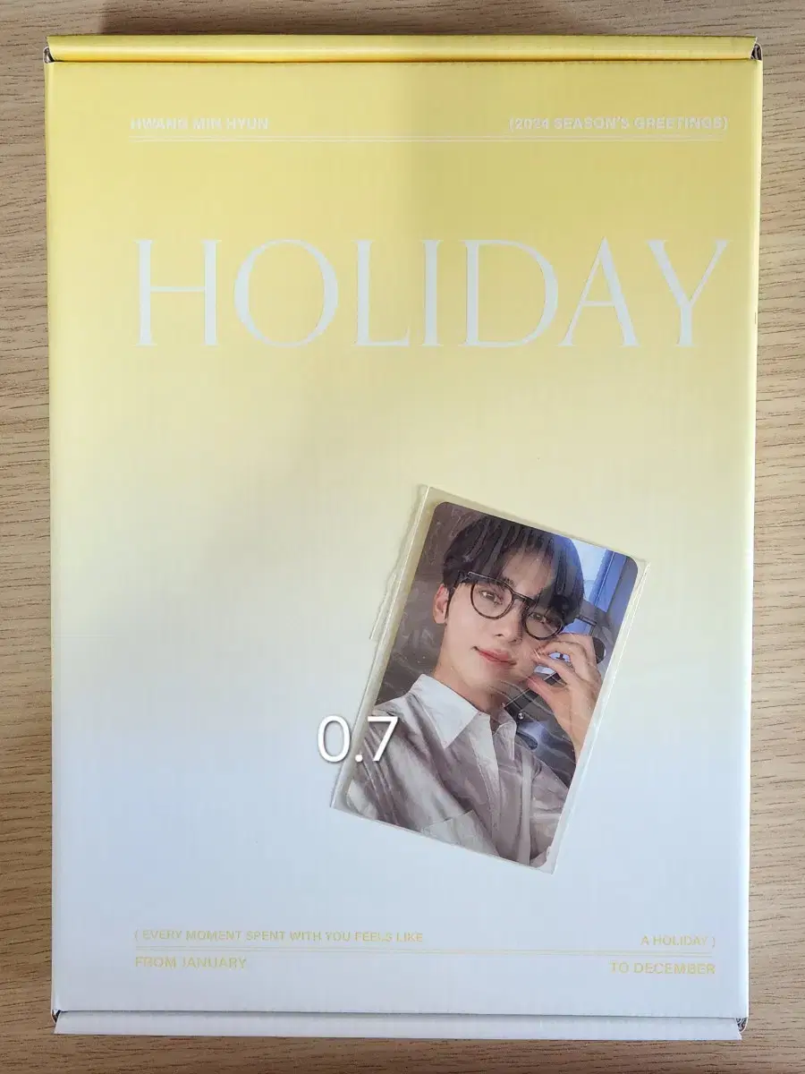 Hwang Minhyun 2024 2023 unsealed seasons greetings Bulk