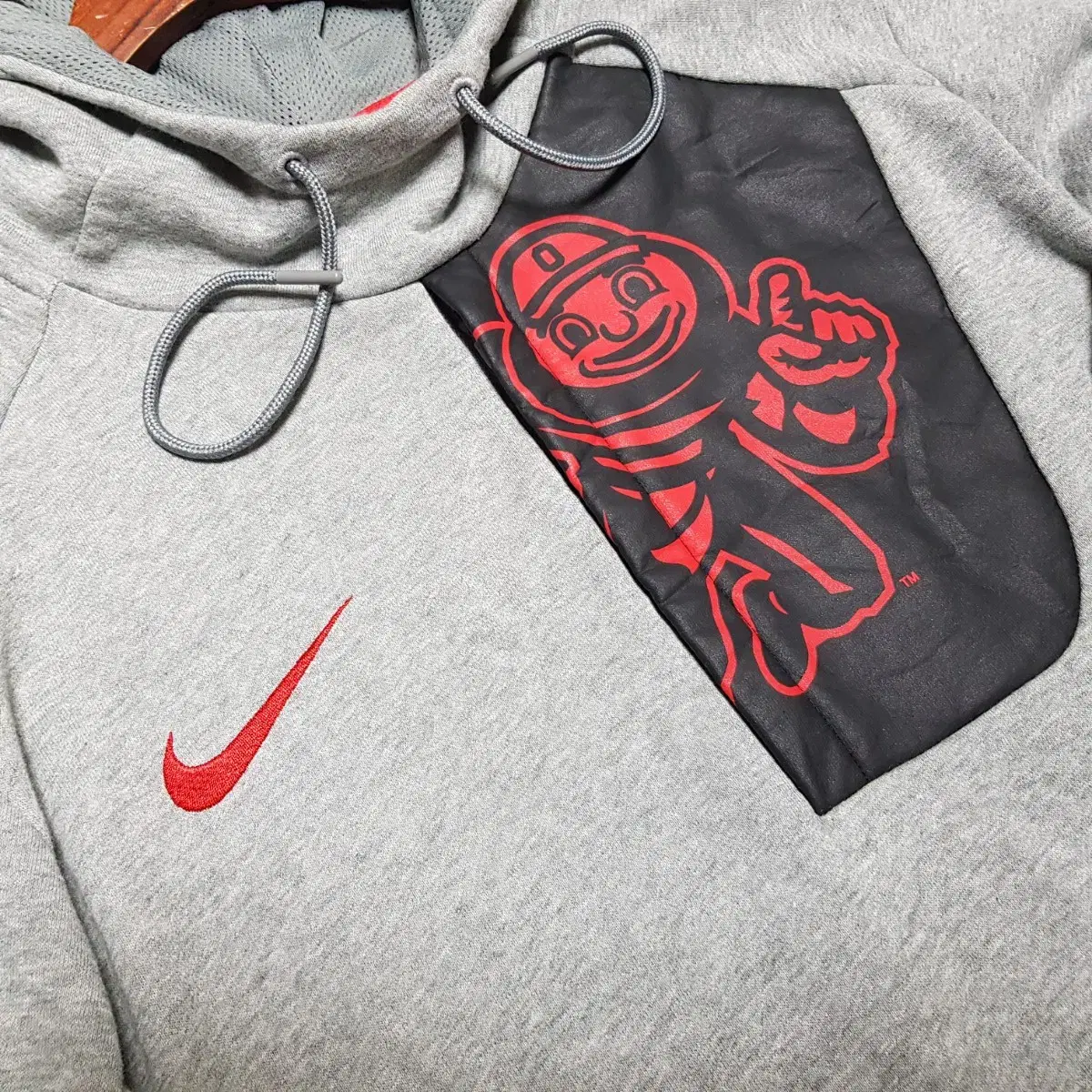 Pretty Crazy Nike Brushed Hoodie DesignGood