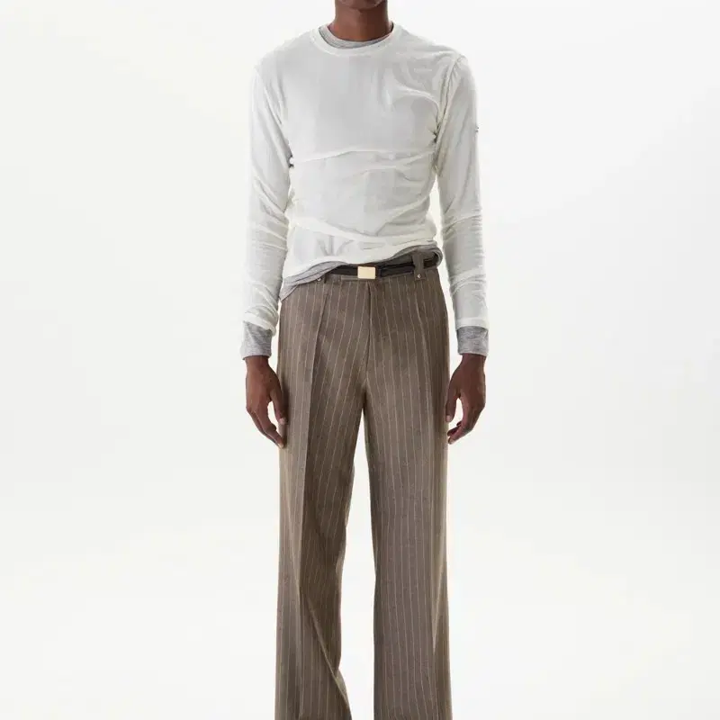 타일레 WOOL TROUSERS  STRIPE 구매합니다.