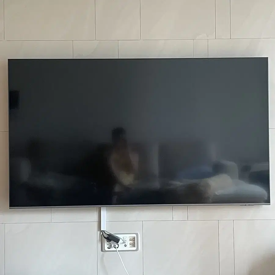 삼성 QLED 75인치 벽걸이형 tv