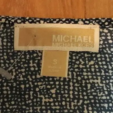 (새제품)MICHAEL KORS 블라우스