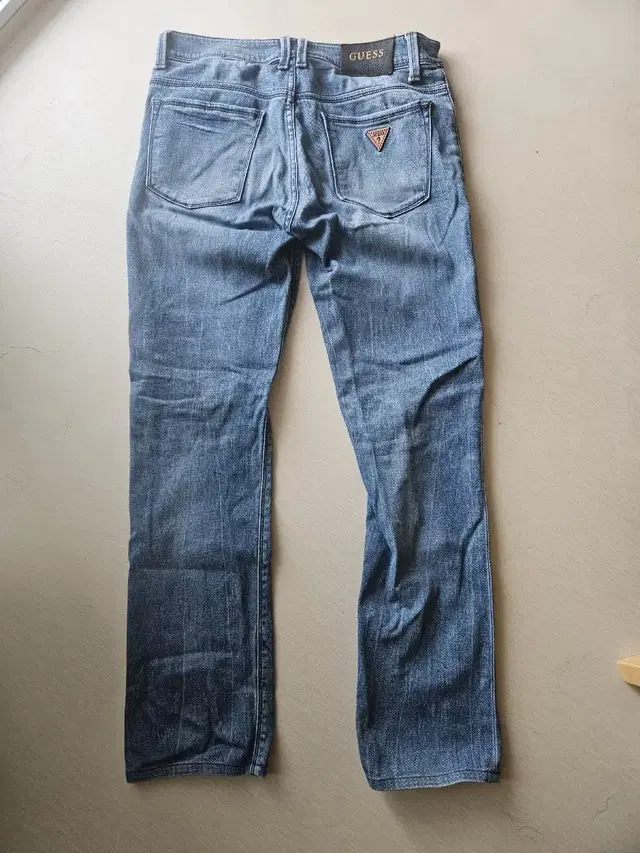 GUESS JEAN LA W28 L165 INDIGO STRAIGHT