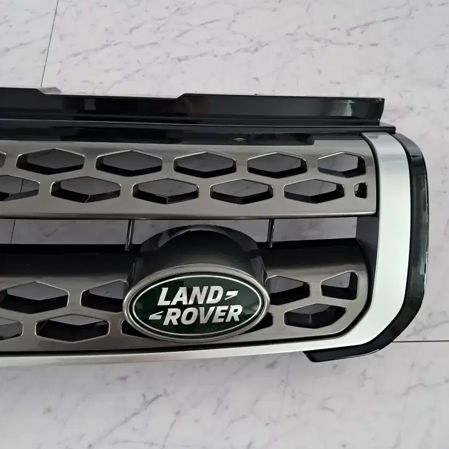 Land rover 그릴 앞 범버