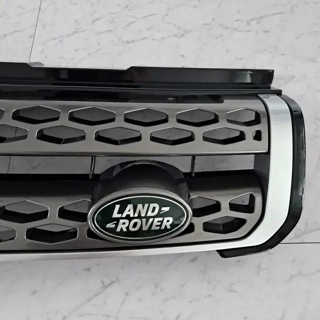 Land rover 그릴 앞 범버