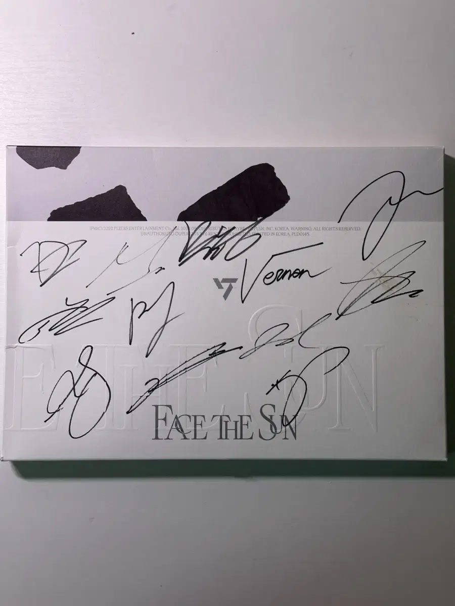 Seventeen sign album (not for sale)